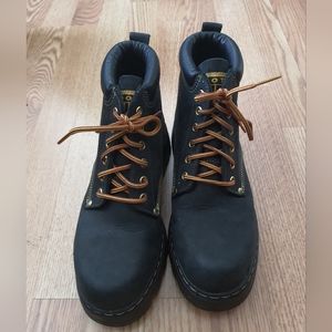 Roots Tuff hiking/combat boots